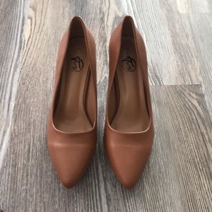 Trary Caramel/Nude Heels